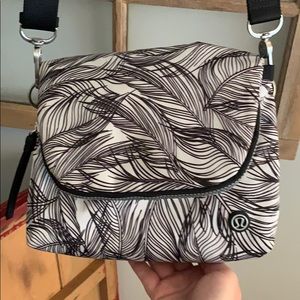 Lulu lemon purse